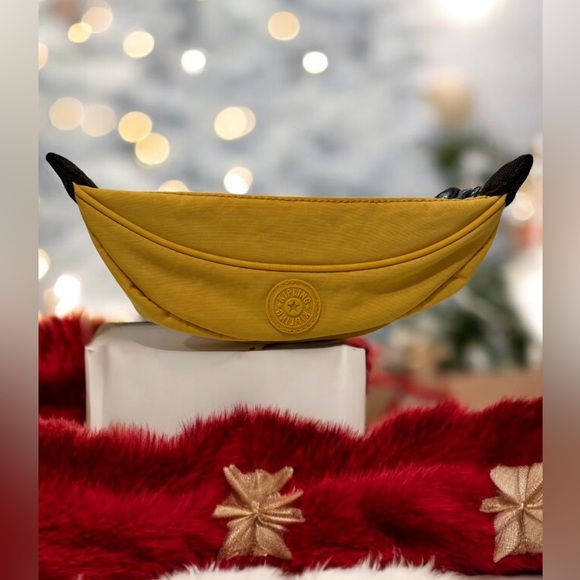 Kipling Banana Case - Picture 1 of 3